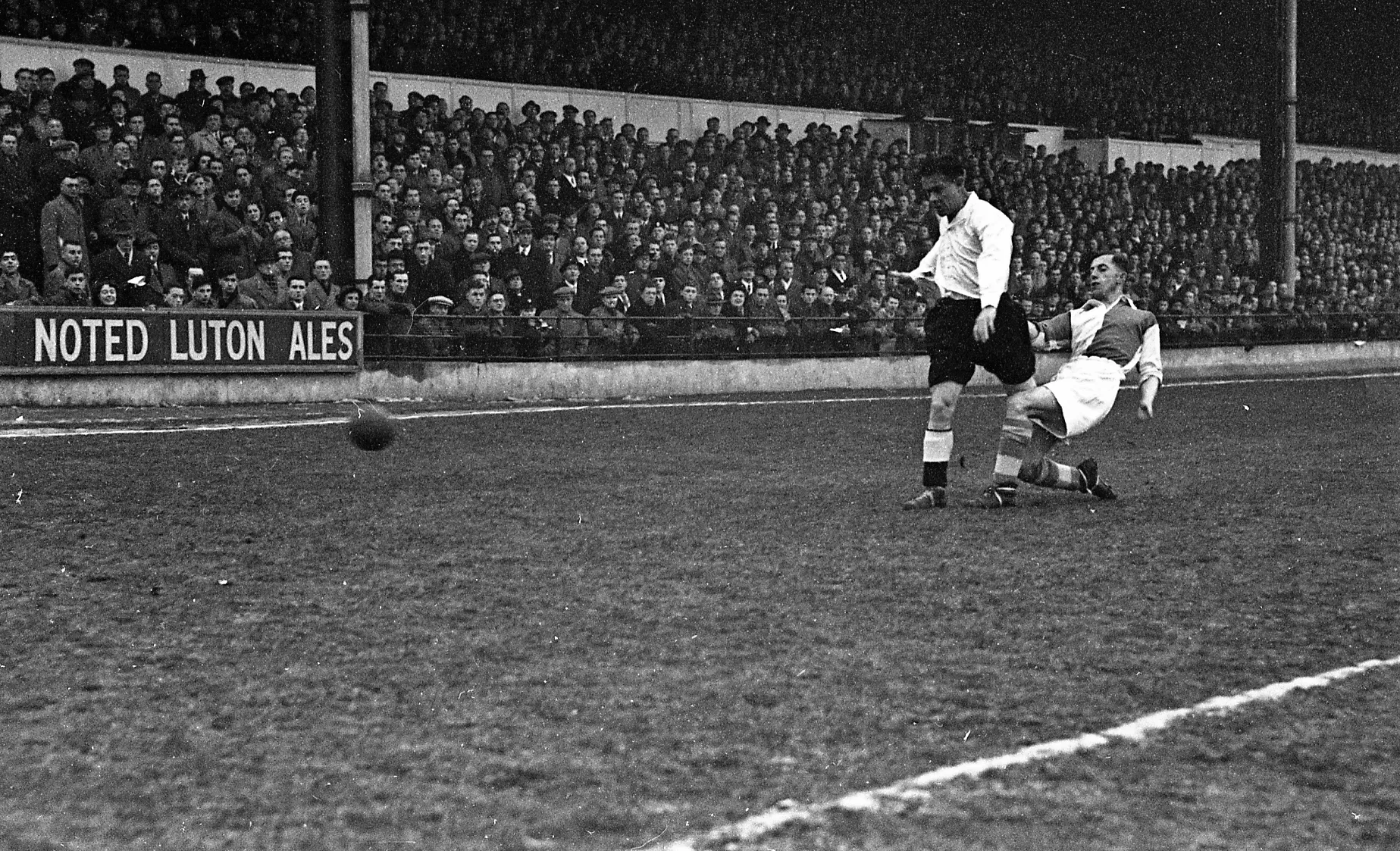 Wally Shanks | Hatters Heritage | A History of Luton Town FC