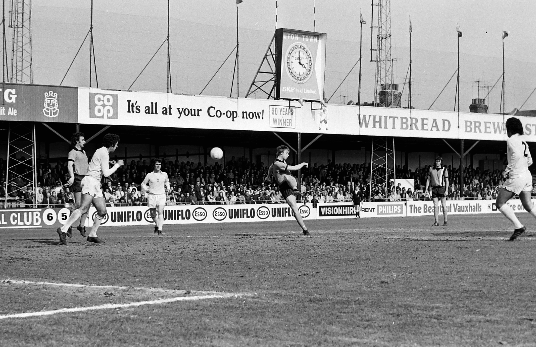 Luton Town FC vs Preston North End (6th Apr 1974) Hatters Heritage