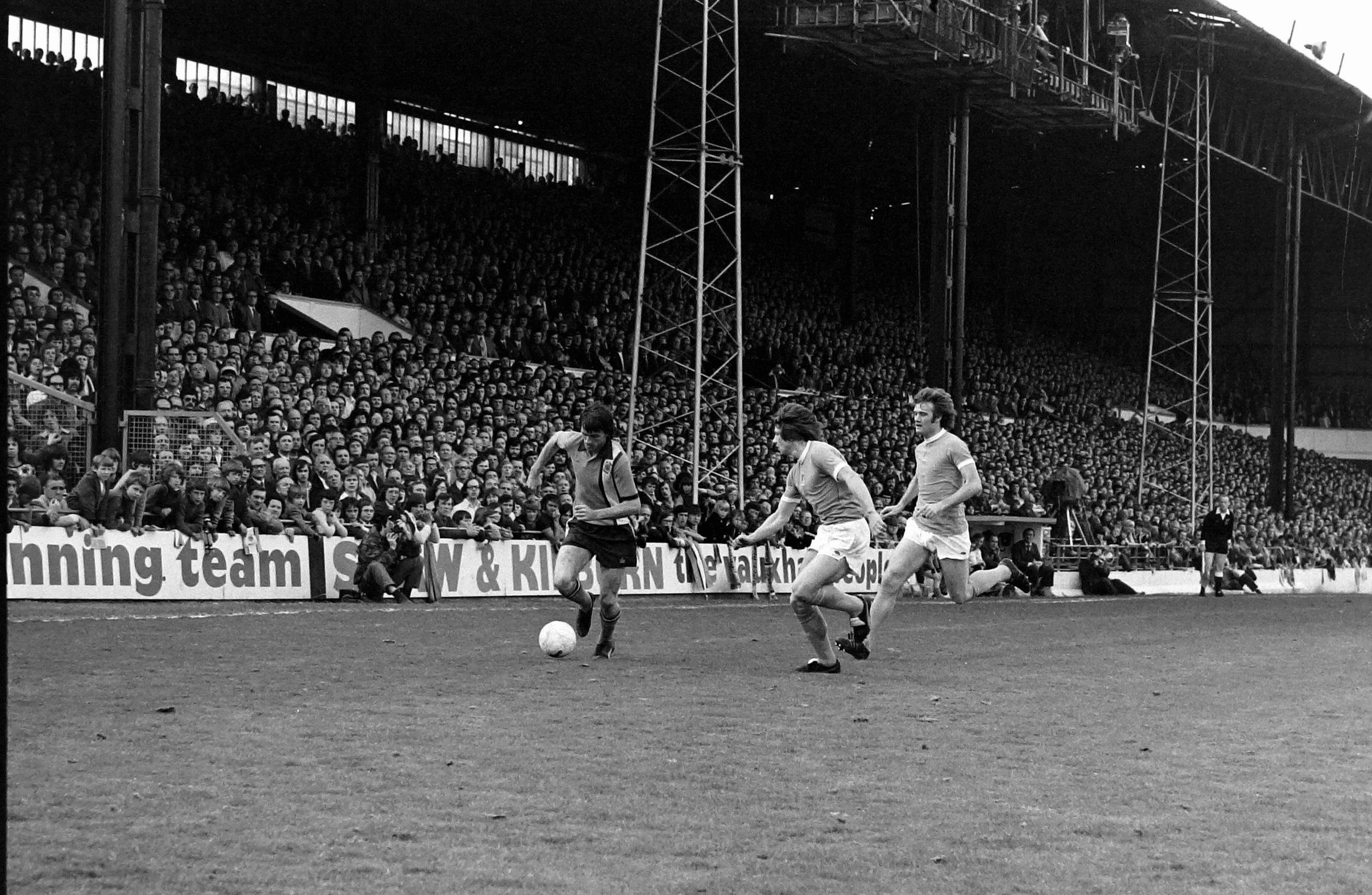 Luton Town FC vs Manchester City (26th Apr 1975) | Hatters Heritage | A 