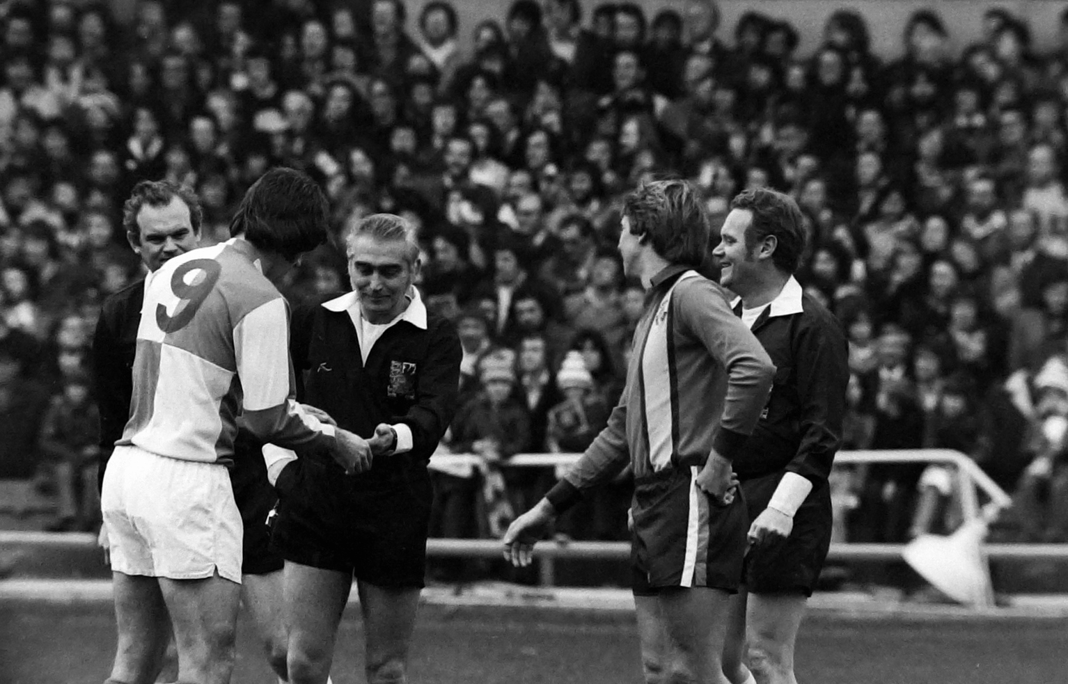 Bristol Rovers vs Luton Town FC (27th Dec 1975) | Hatters Heritage | A ...