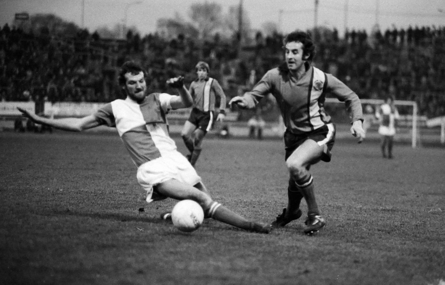 Bristol Rovers vs Luton Town FC (27th Dec 1975) | Hatters Heritage | A ...