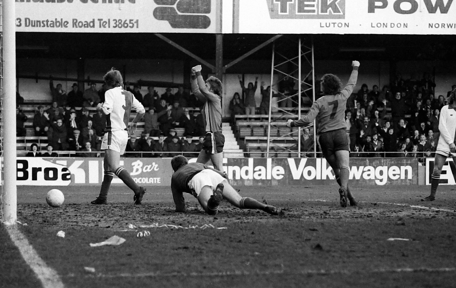 Luton Town FC vs Blackburn Rovers (3rd Jan 1976) | Hatters Heritage | A ...