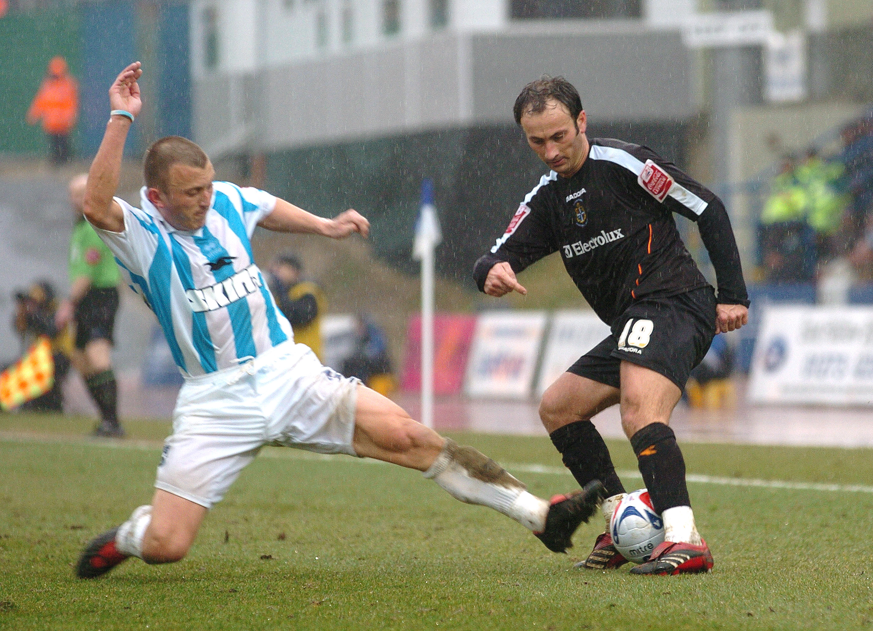 Brighton & Hove Albion vs Luton Town FC (25th Mar 2006) Hatters
