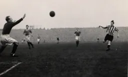 Bernard Streten gets out to foil Len Shackleton