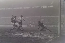 Gordon Turner `s shot beats Rolando Ugolini to put the Town 1-0 in front