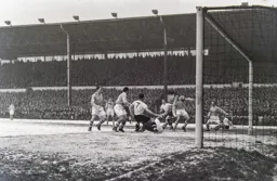 Roy Davies causes a moment of panic to the City defence