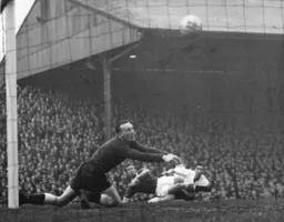 Bobby Charlton`s shot beats Ron Baynham for United`s second goal