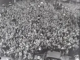 The George Street crowds