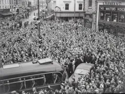 Crowds in George Street
