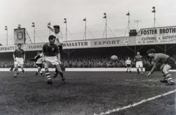 Bob Morton flies in
