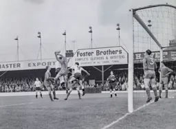 Luton forwards go in hard on Leeds keeper Gary Sprake