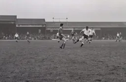 Ron Davies powers in a shot