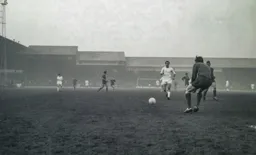 Tommy McKechnie steams in