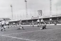 Ron Cockerill`s shot beats Colin Tinsley and it is an early goal for Grimsby