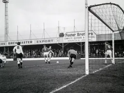 Gordon Riddick | Hatters Heritage | A History of Luton Town FC