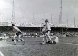 Keith Allen causes a moment of panic in the County defence