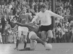 Malcolm Macdonald skips away from the Cherries defence