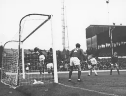 Keith Allen watches anothe effort go wide