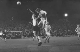 Keith Allen beaten to the ball