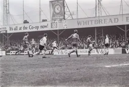 Jack Bannister fires from long range