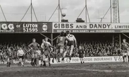 Keith Allen tries to get on the end of a cross