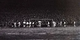 Sandy Davie keeps his eye on the ball