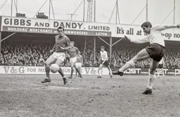 Mike Harrison hits a piledriver