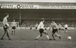 Malcolm Macdonald lays it off