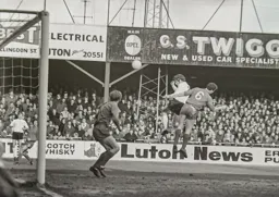 Don Givens gets in at the near post