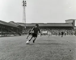 Peter Anderson terrorises the Milwall defence scoring twice