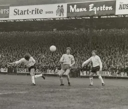 Don Givens gets in a header