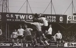 Mike keen fearlessly attacks to ball