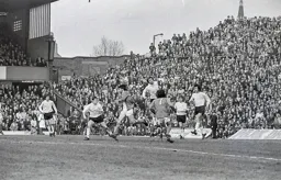 David Court wins the aerial battle