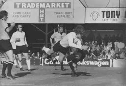 Vic Halom opens the scoring with a diving header