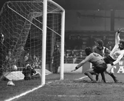 Vale regain the lead