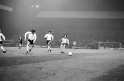 Peter Anderson passes