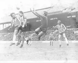 Graham Horn about to make a save