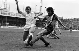 Peter Anderson goes in with Barry Kitchener