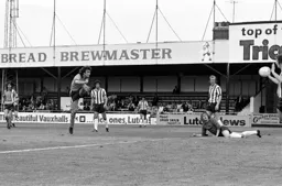 Peter Anderson’s shot appears to be handled by a defender on the line