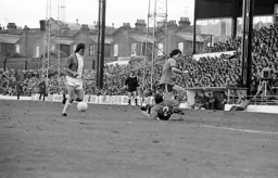 Jim Ryan tackled by Carlisle defender