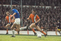 Gordon Hindson races to the ball