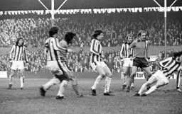 John Faulkner up with the attack