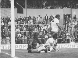 Disconsolate Pompey defenders