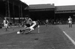 Peter Anderson attempts to get down the wing