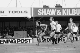 Peter Anderson first to the ball