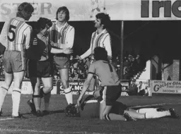 The Saints defenders are not happy with Jimmy Husband while Dixie Deans puts his oar in