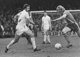 David Geddis races through with the ball