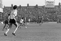 George Best starting an attack for Fulham