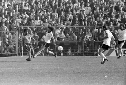 Ricky Hill offloads the ball just in time