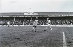 Steve Buckley eyes up the ball